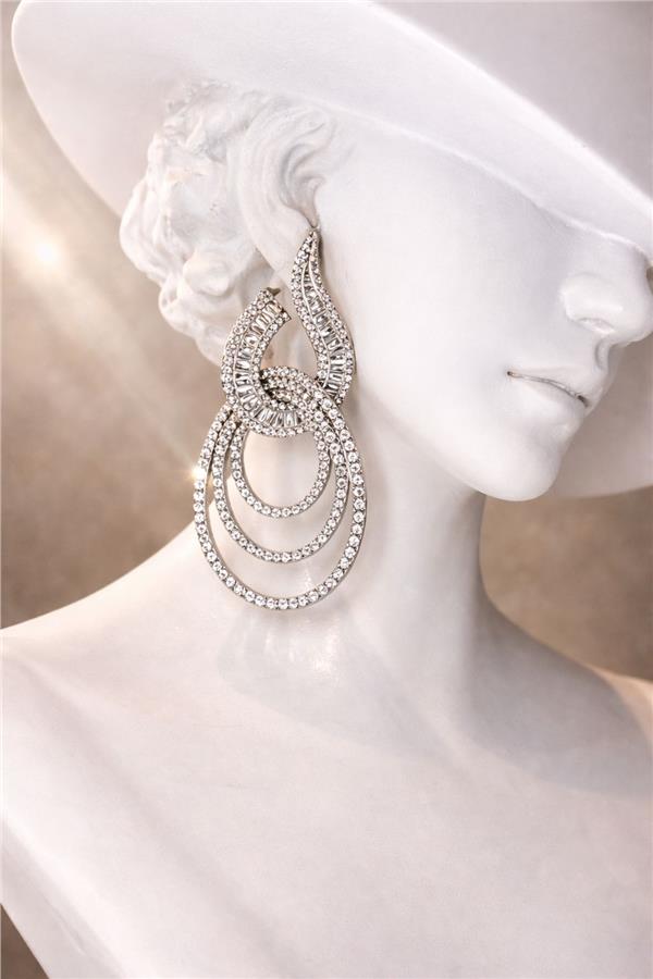 Celine Zirkon Taşlı Büyük Halka Abiye Küpe - Işıltılı Şık Kadın Küpe